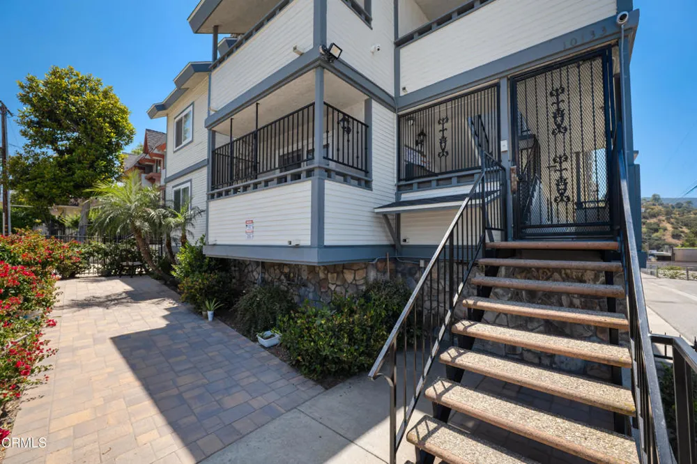 10133 Tujunga Canyon Boulevard #2 Los Angeles, CA 91042