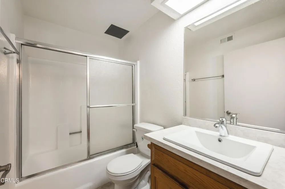 10133 Tujunga Canyon Boulevard #2 Los Angeles, CA 91042