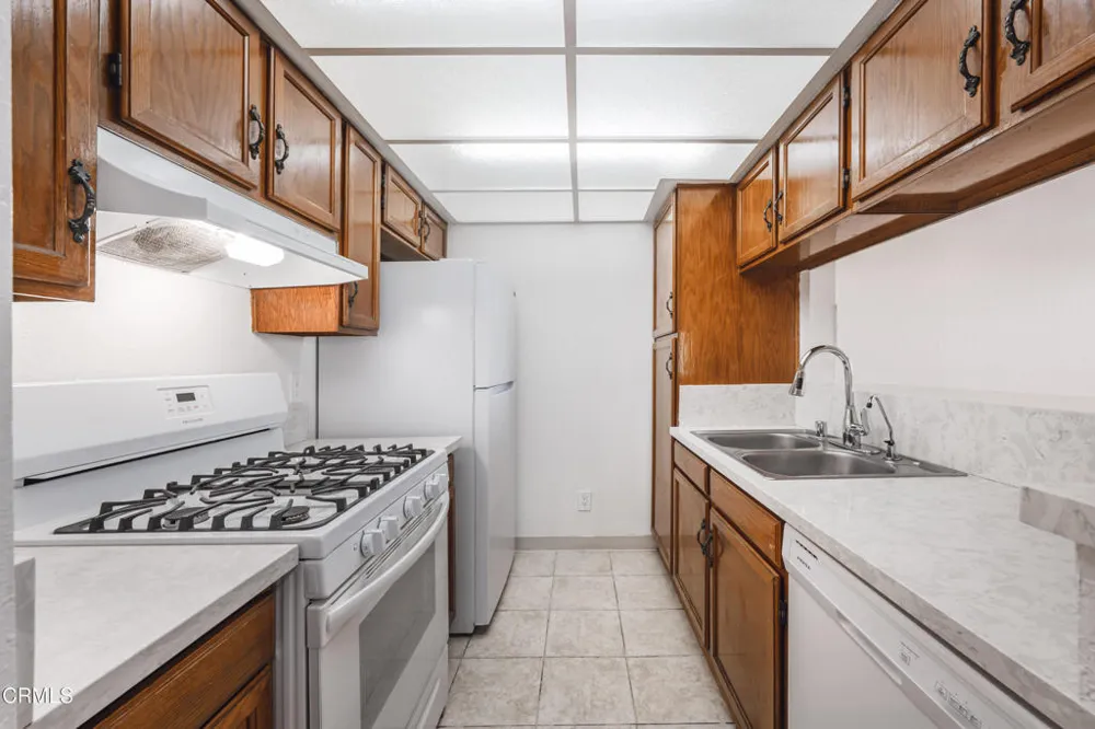 10133 Tujunga Canyon Boulevard #2 Los Angeles, CA 91042