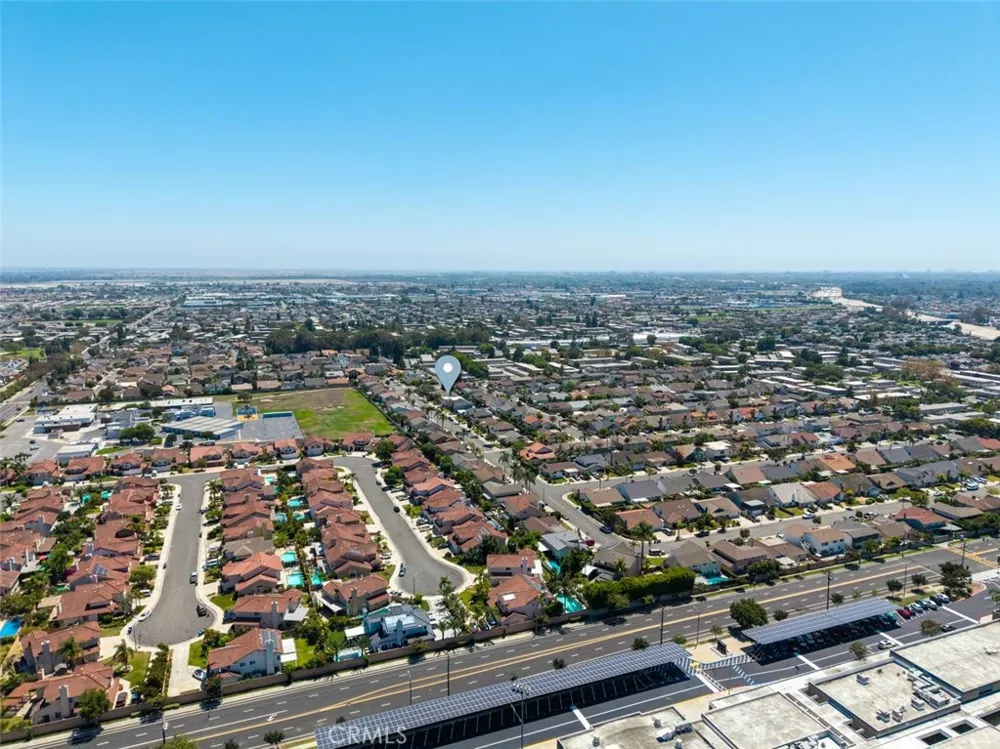 9717 Avenida Monterey Cypress, CA 90630