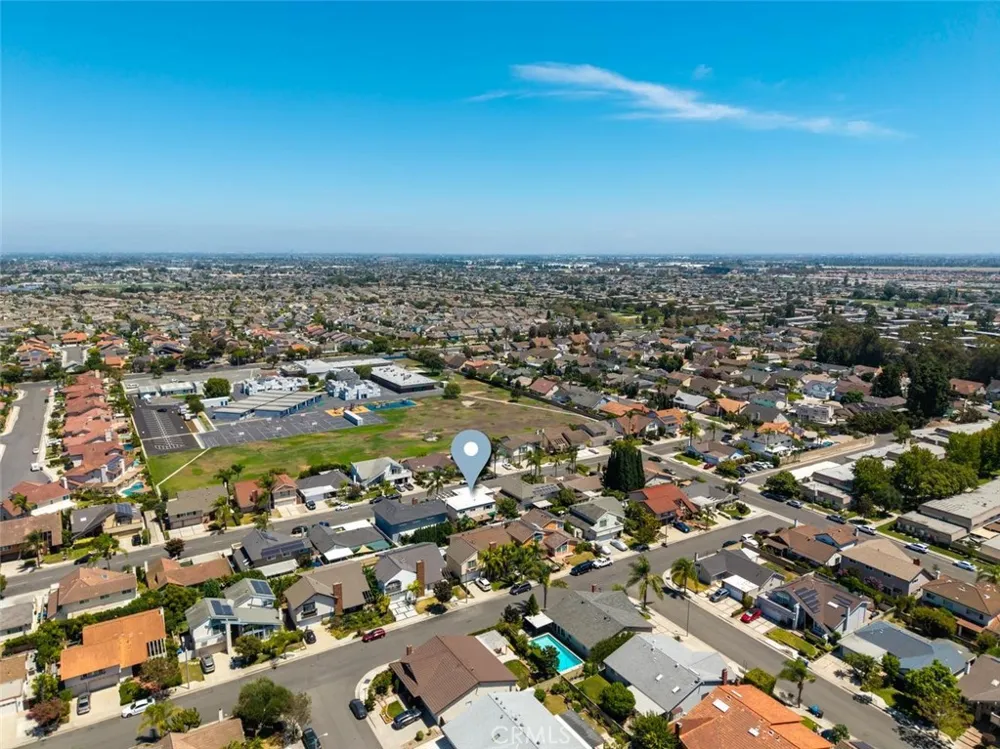 9717 Avenida Monterey Cypress, CA 90630