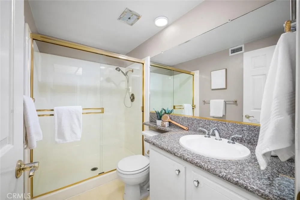 9717 Avenida Monterey Cypress, CA 90630
