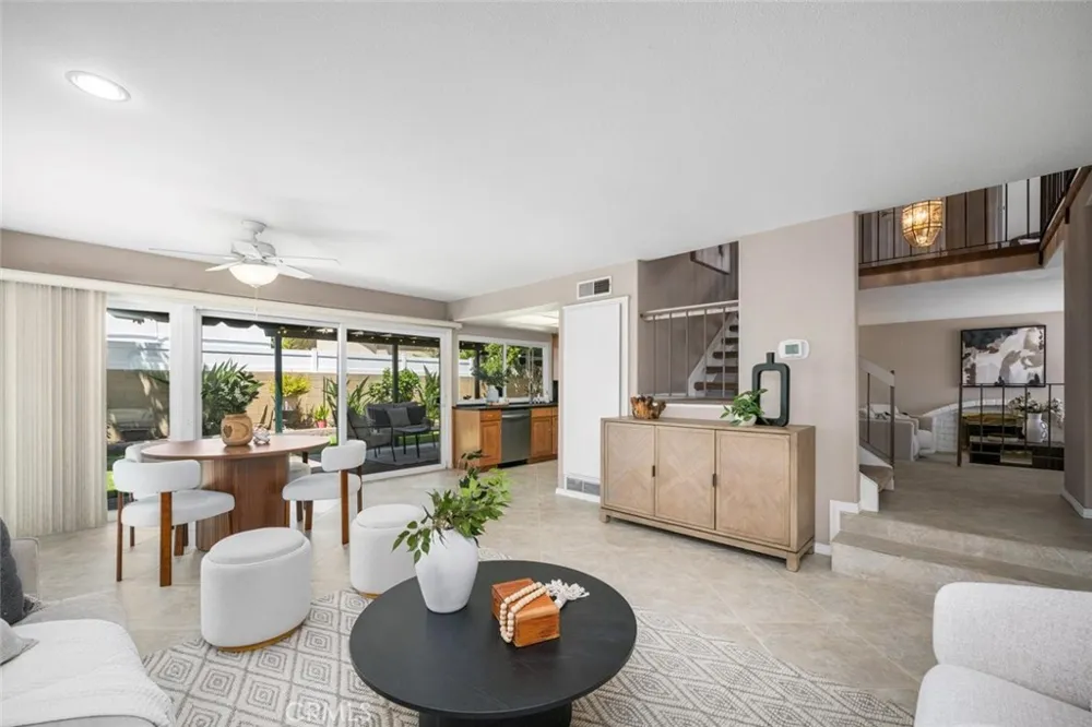 9717 Avenida Monterey Cypress, CA 90630