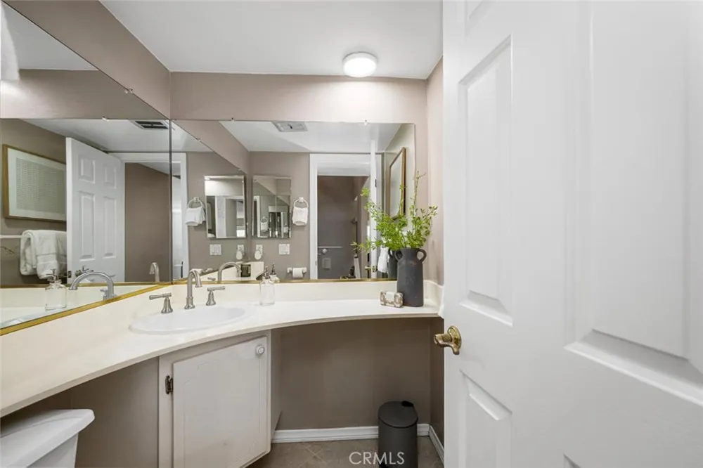 9717 Avenida Monterey Cypress, CA 90630