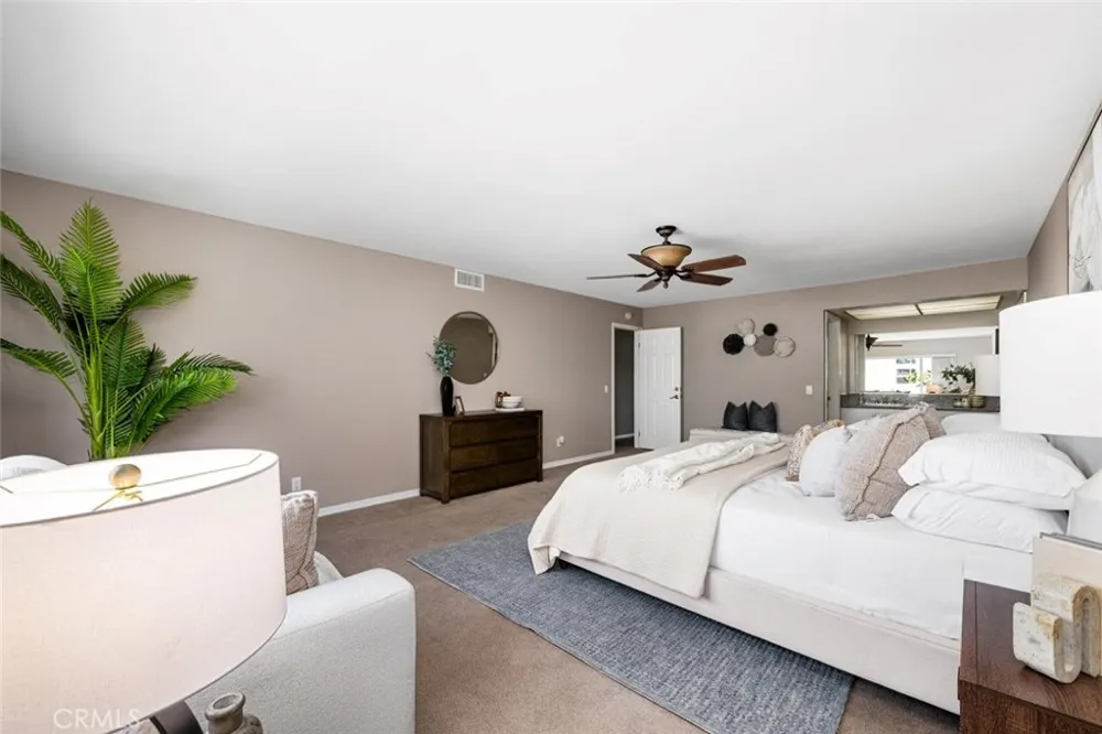 9717 Avenida Monterey Cypress, CA 90630