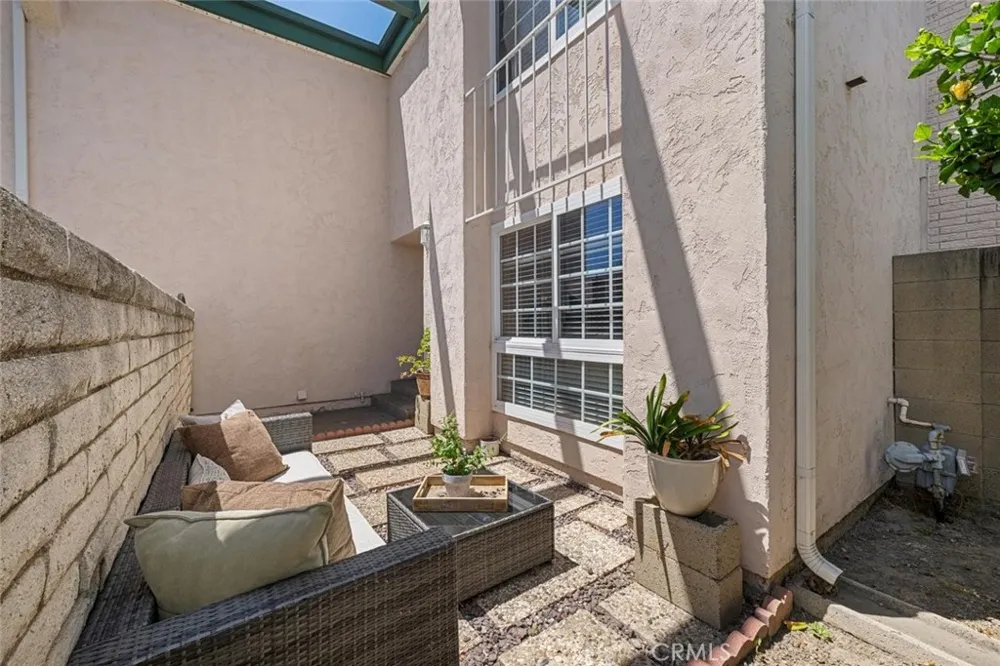 9717 Avenida Monterey Cypress, CA 90630