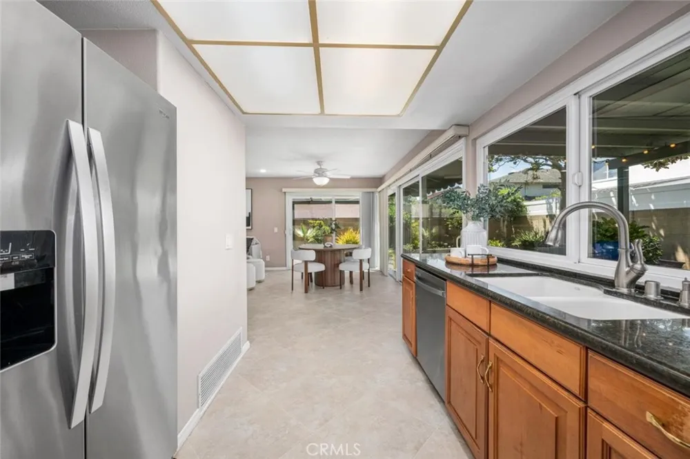 9717 Avenida Monterey Cypress, CA 90630