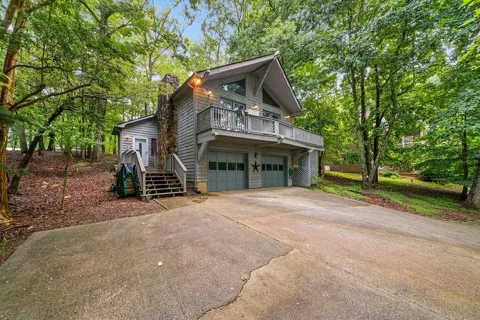 166 Lake View Trace