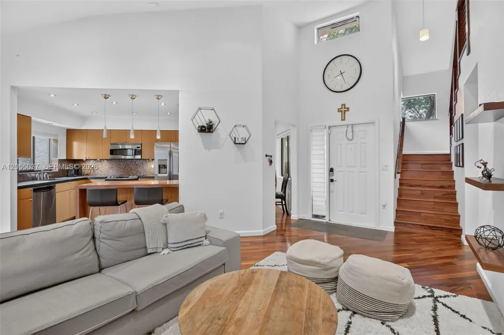 381 NW 94th Ter Plantation, FL 33324