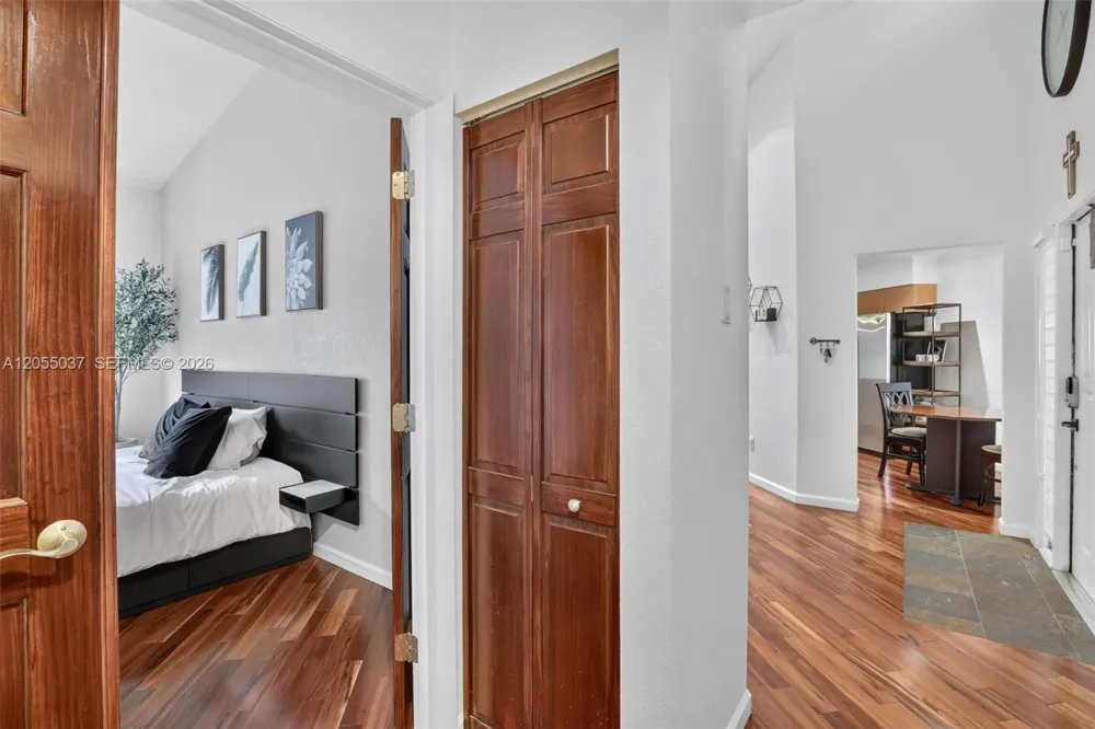 381 NW 94th Ter Plantation, FL 33324