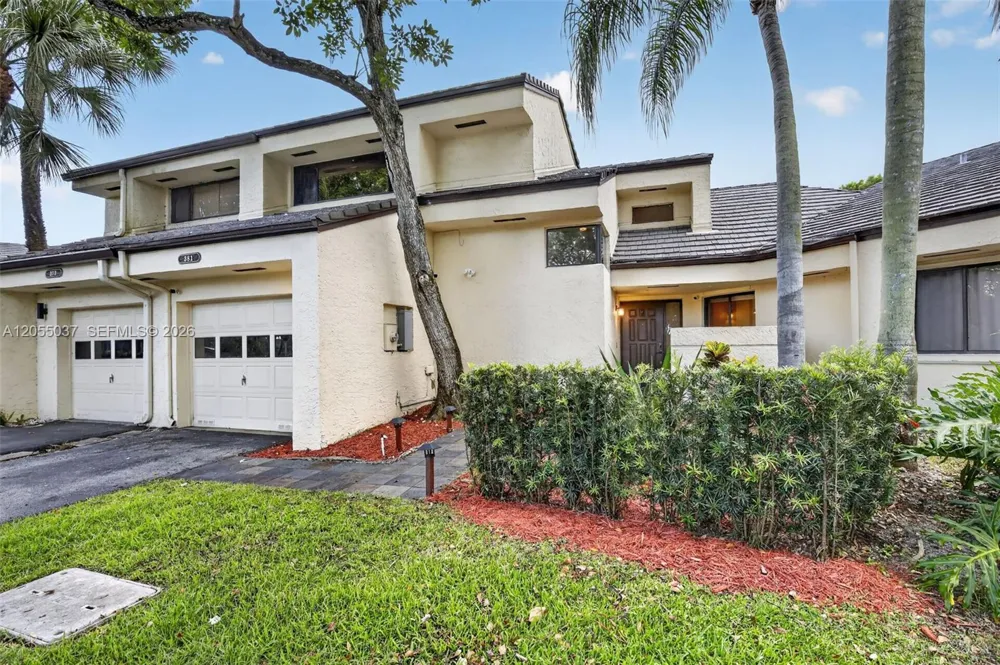 381 NW 94th Ter Plantation, FL 33324