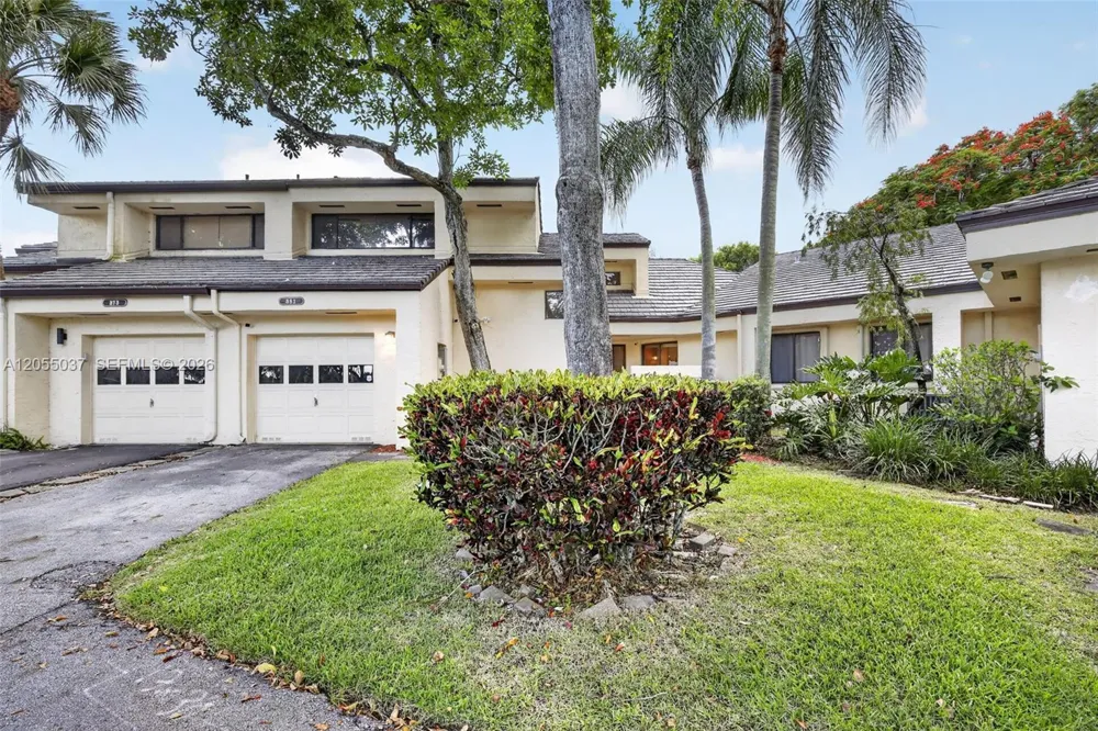 381 NW 94th Ter Plantation, FL 33324