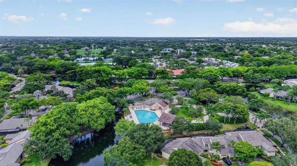 381 NW 94th Ter Plantation, FL 33324