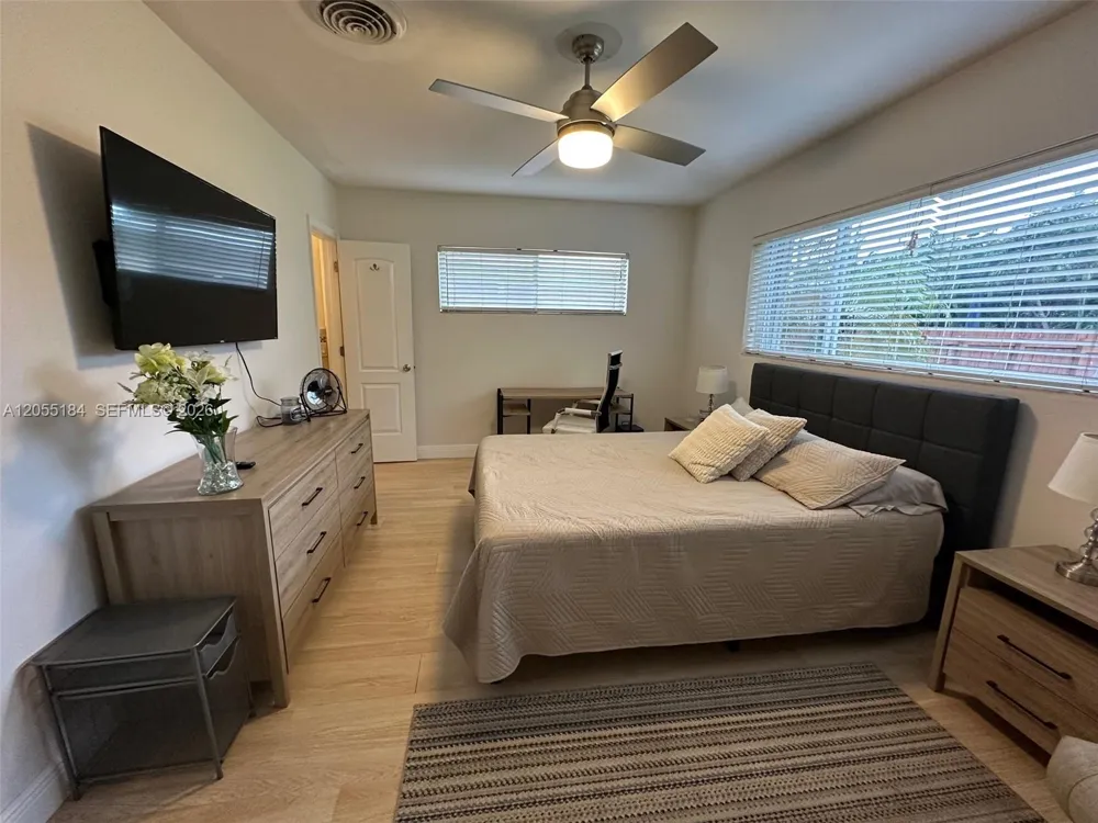 2532 NE 21 st Terrace Lighthouse Point, FL 33064