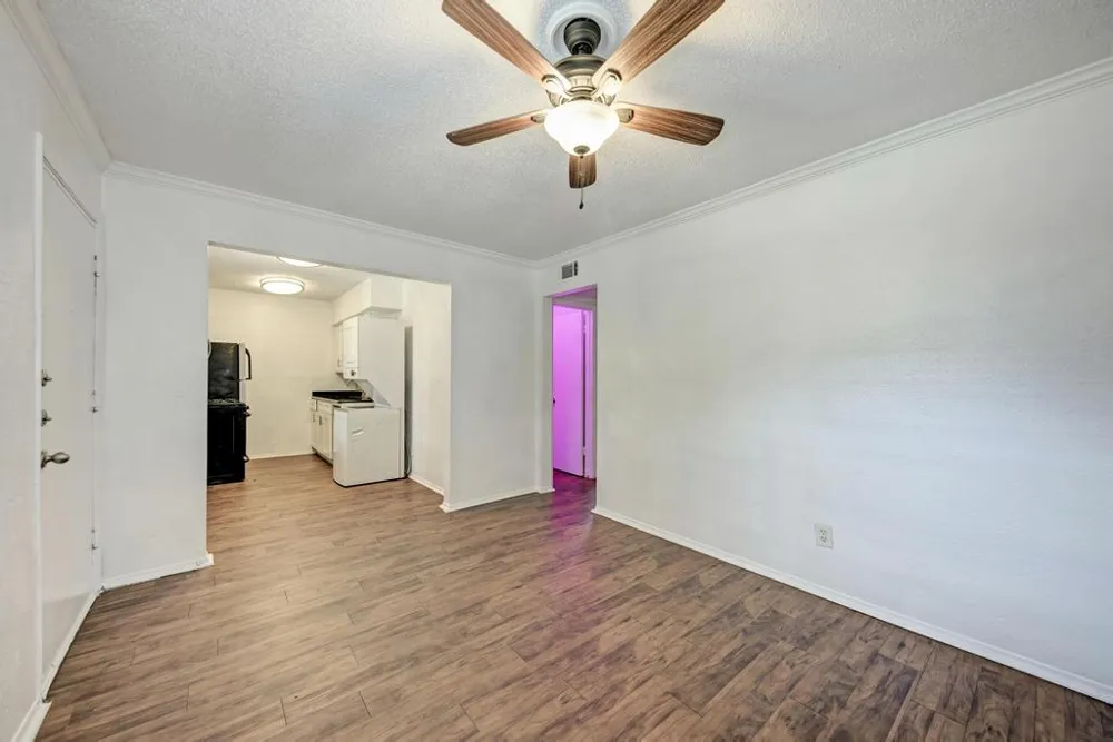 2401 Manor Road #104 Austin, TX 78722