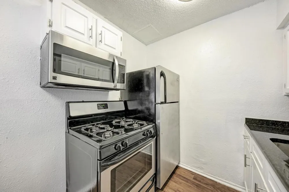 2401 Manor Road #104 Austin, TX 78722