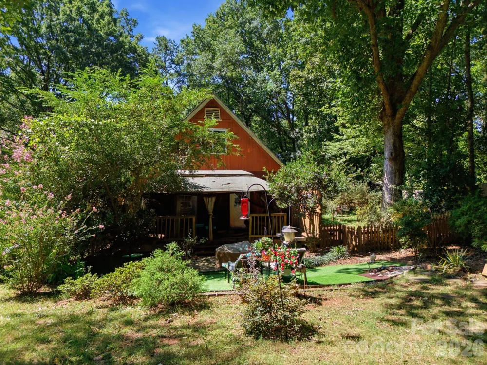 21235 Sandy Cove Road Cornelius, NC 28031
