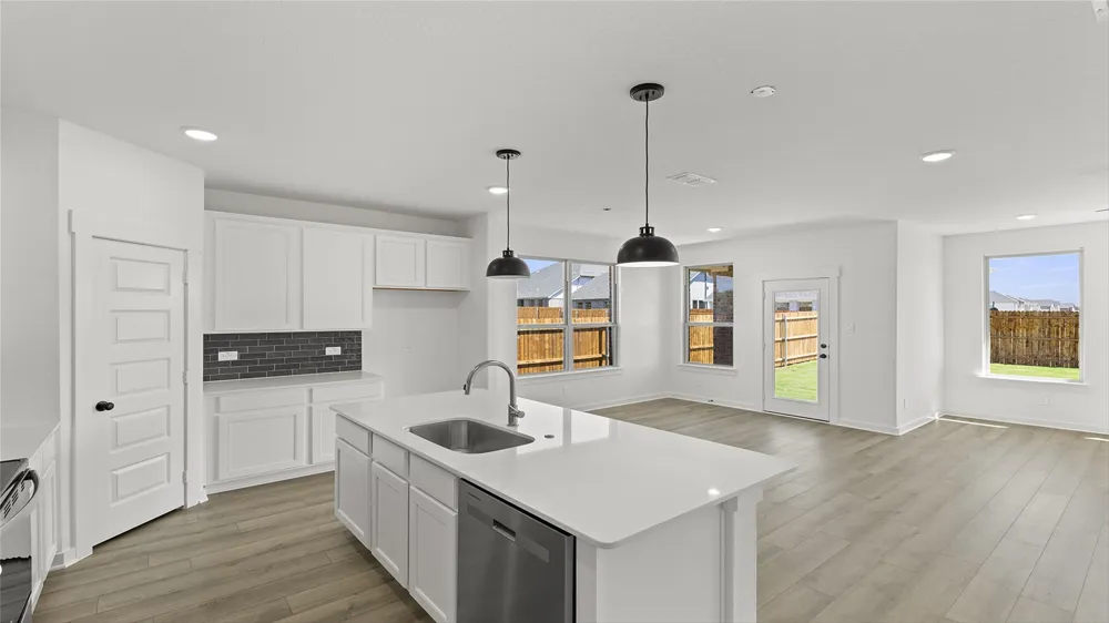 320 Deer Ridge Drive Willow Park, TX 76008