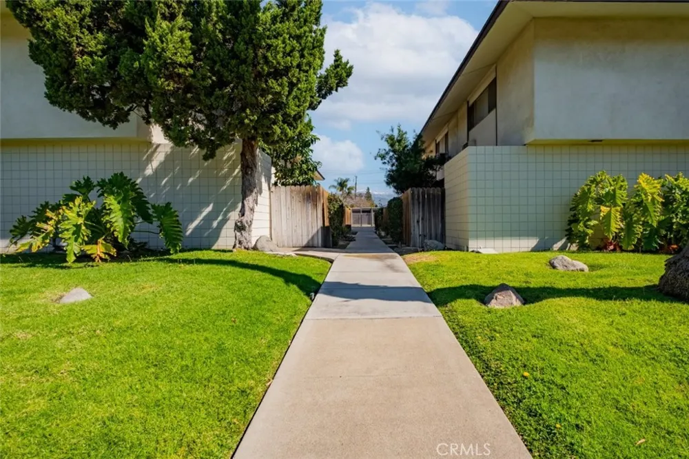 1935 Royalty Drive Pomona, CA 91767