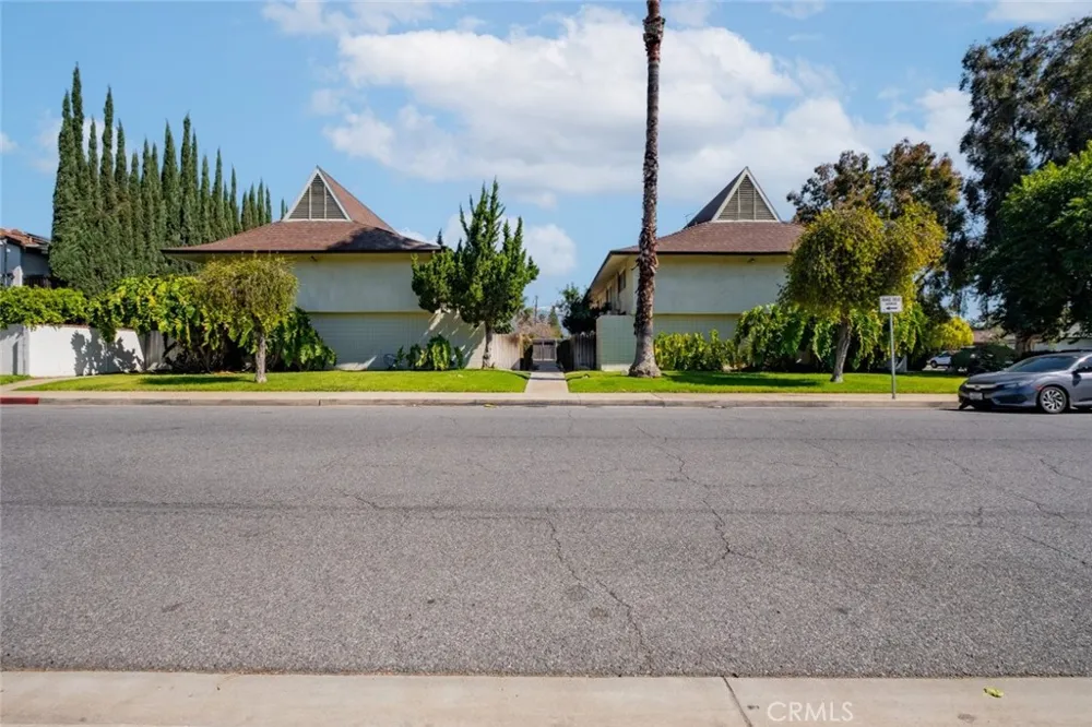 1935 Royalty Drive Pomona, CA 91767