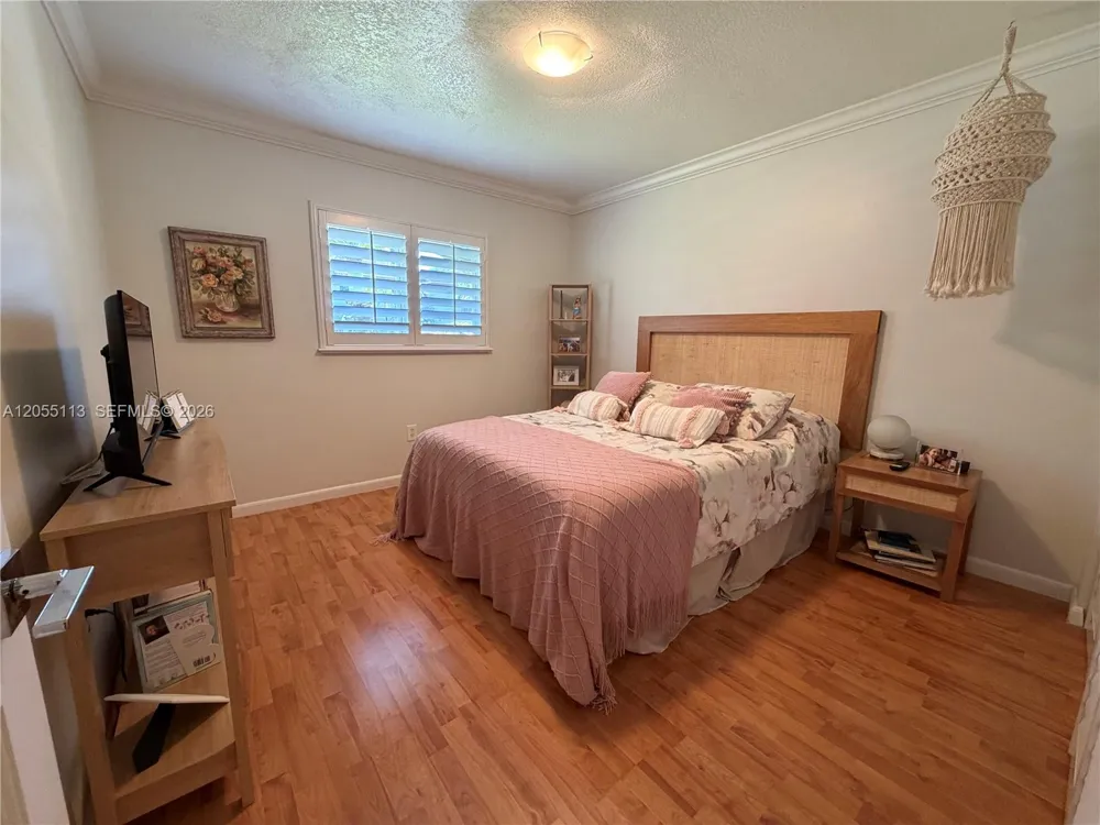 5721 SW 59th Pl South Miami, FL 33143