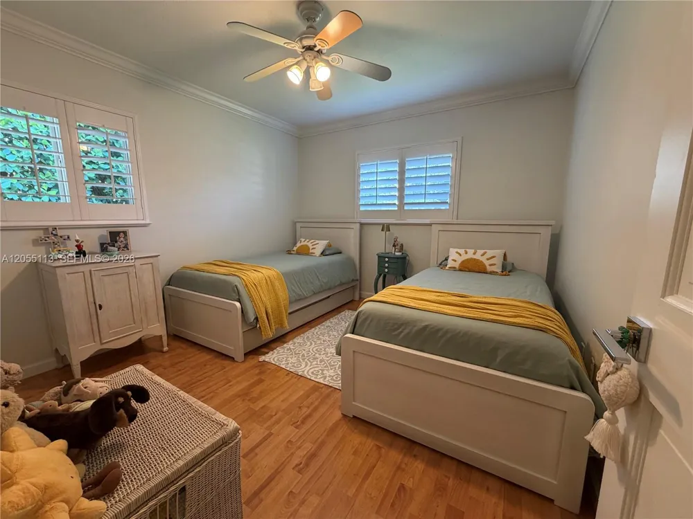 5721 SW 59th Pl South Miami, FL 33143