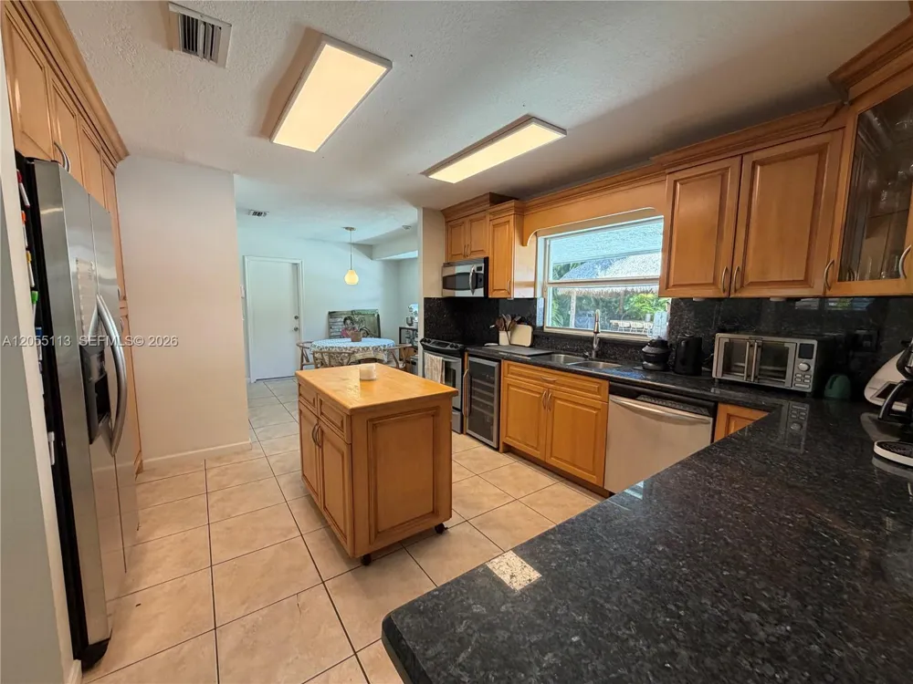 5721 SW 59th Pl South Miami, FL 33143