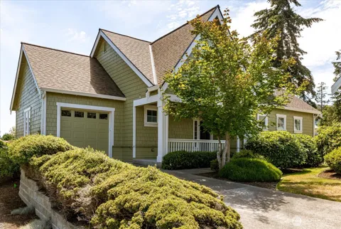 1402 Starview Court