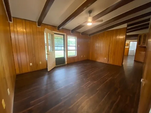605 E Kerr Street E Burnet, TX 78611