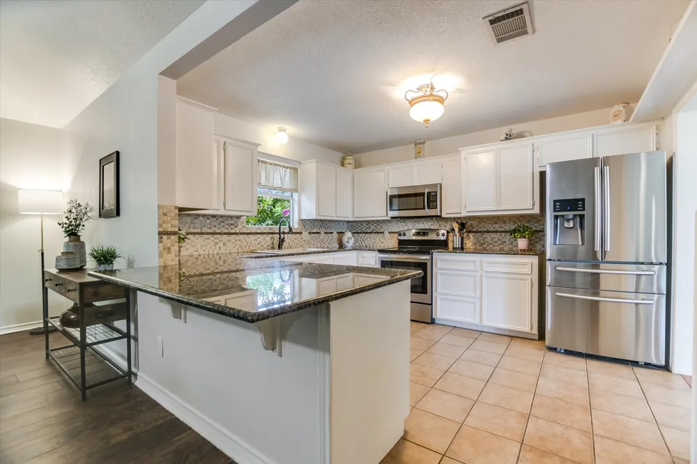 60 Crazy Cross Road Wimberley, TX 78676