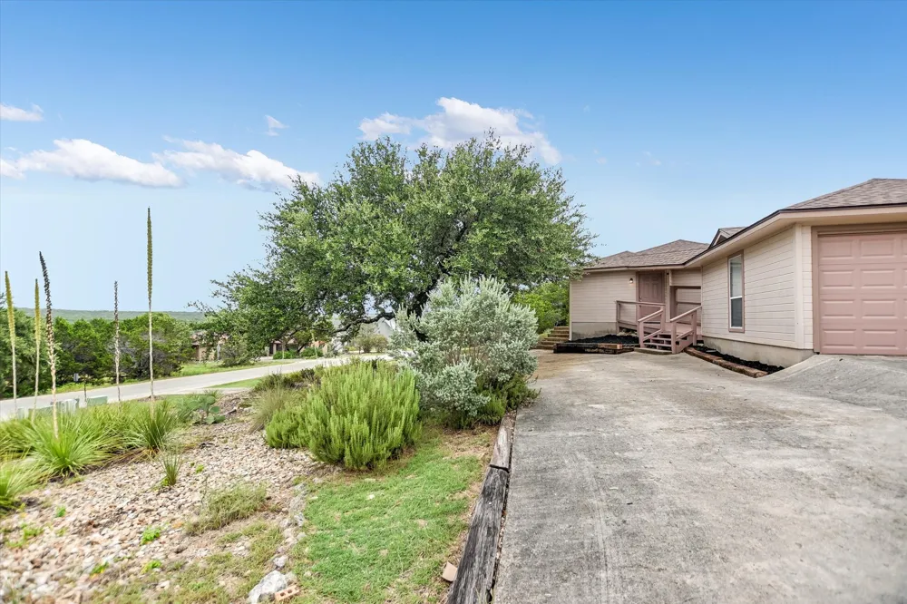 60 Crazy Cross Road Wimberley, TX 78676