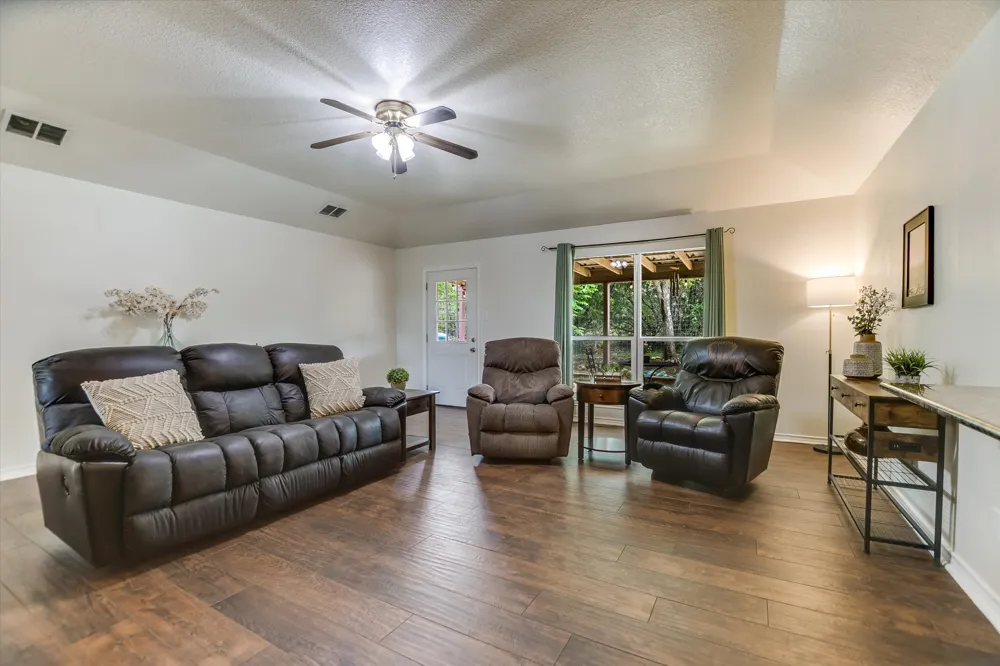 60 Crazy Cross Road Wimberley, TX 78676