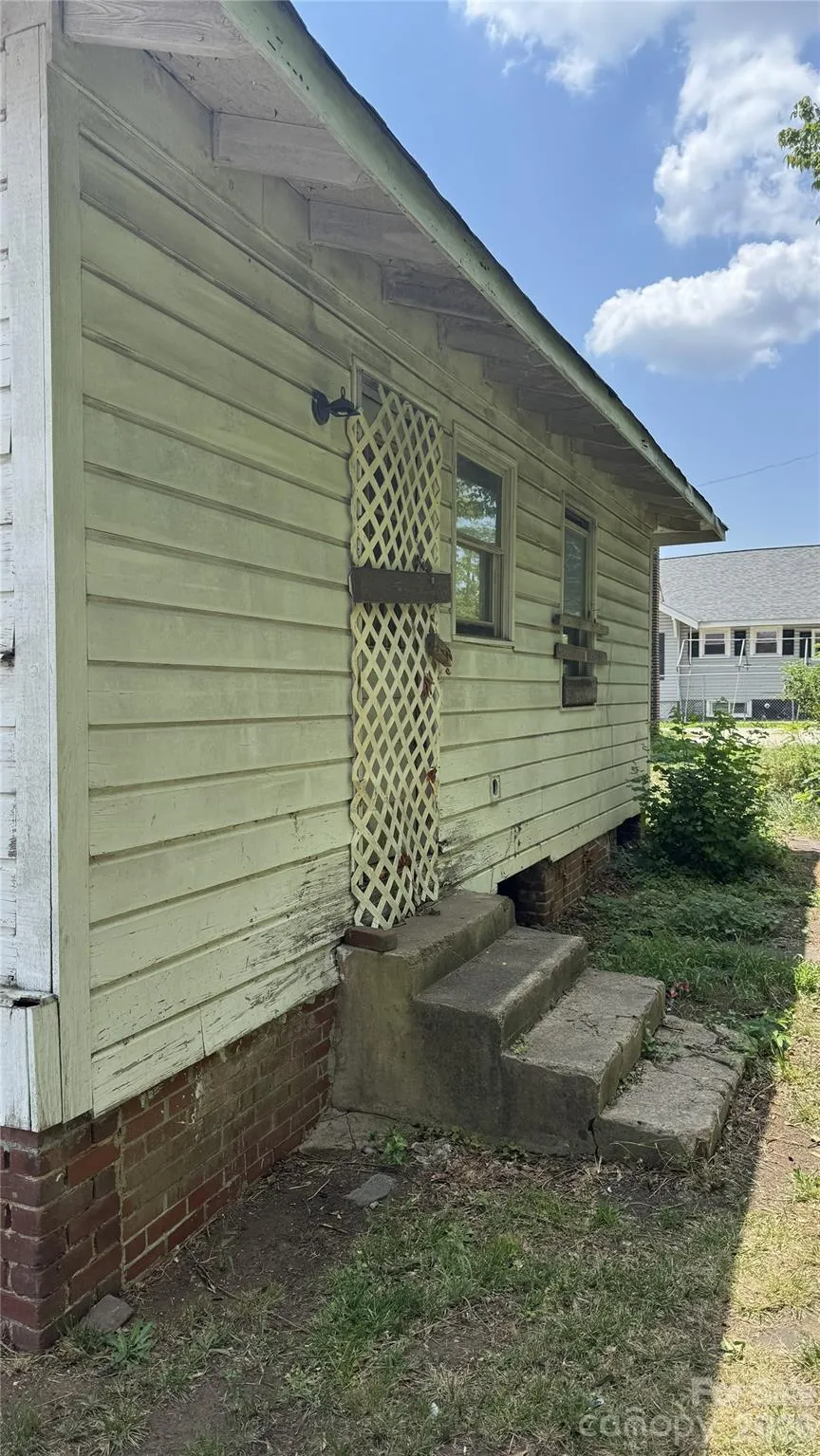 317 Washington Street Shelby, NC 28150