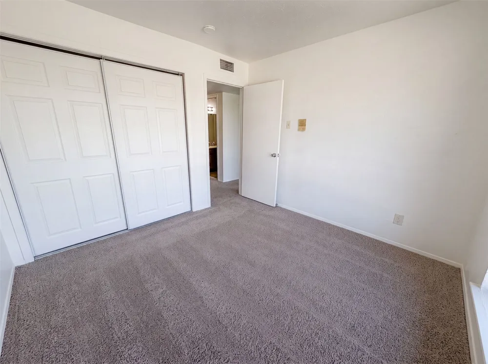 260 Rolling Hills Place Lancaster, TX 75146