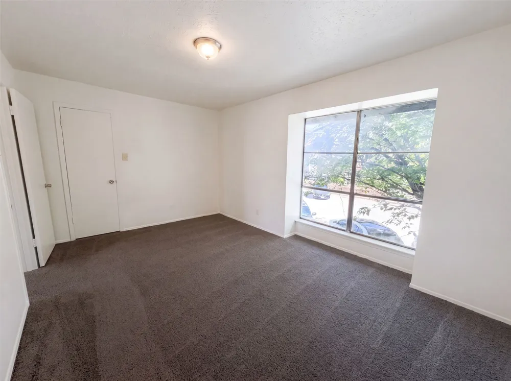 260 Rolling Hills Place Lancaster, TX 75146