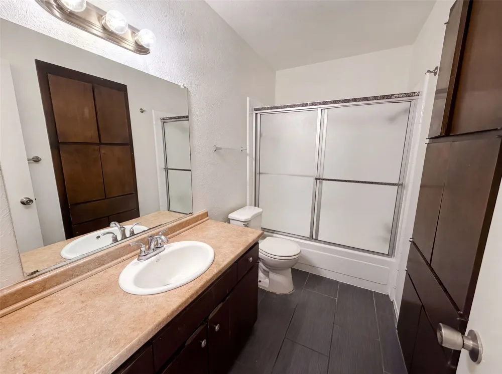 260 Rolling Hills Place Lancaster, TX 75146