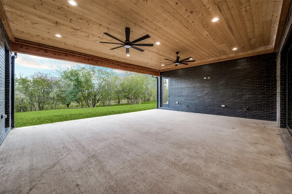 1973 Carter Lane Gunter, TX 75058