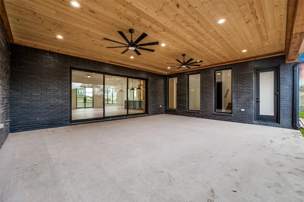 1973 Carter Lane Gunter, TX 75058