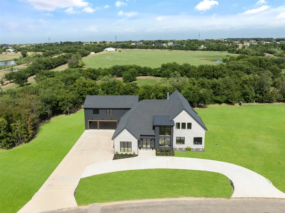 1973 Carter Lane Gunter, TX 75058