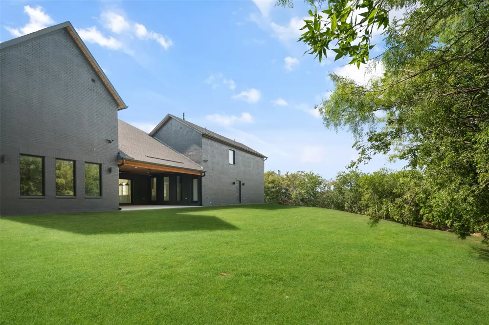 1973 Carter Lane Gunter, TX 75058