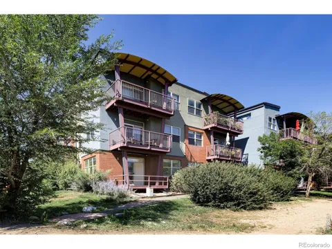 2910 Bluff Street #114