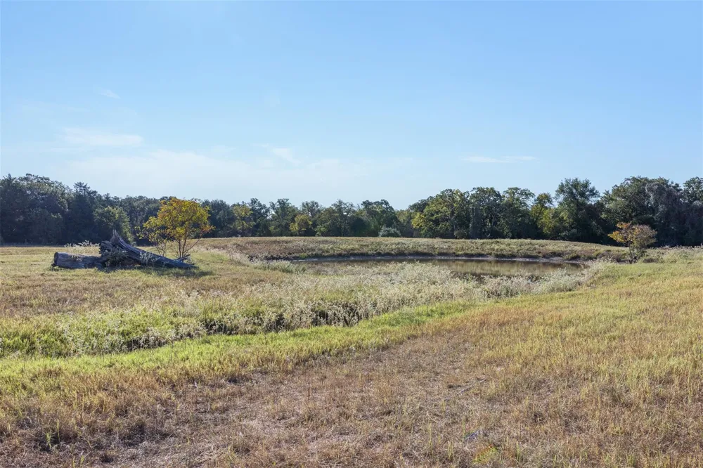 4 Lcr 800 Groesbeck, TX 76642