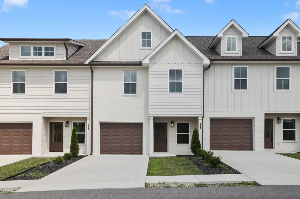 338 Legends Cir Baxter, TN 38544