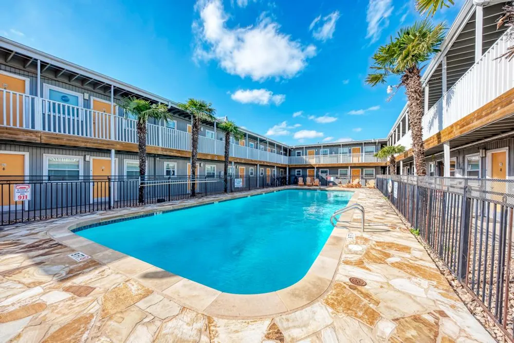 2401 Manor Road #133 Austin, TX 78722