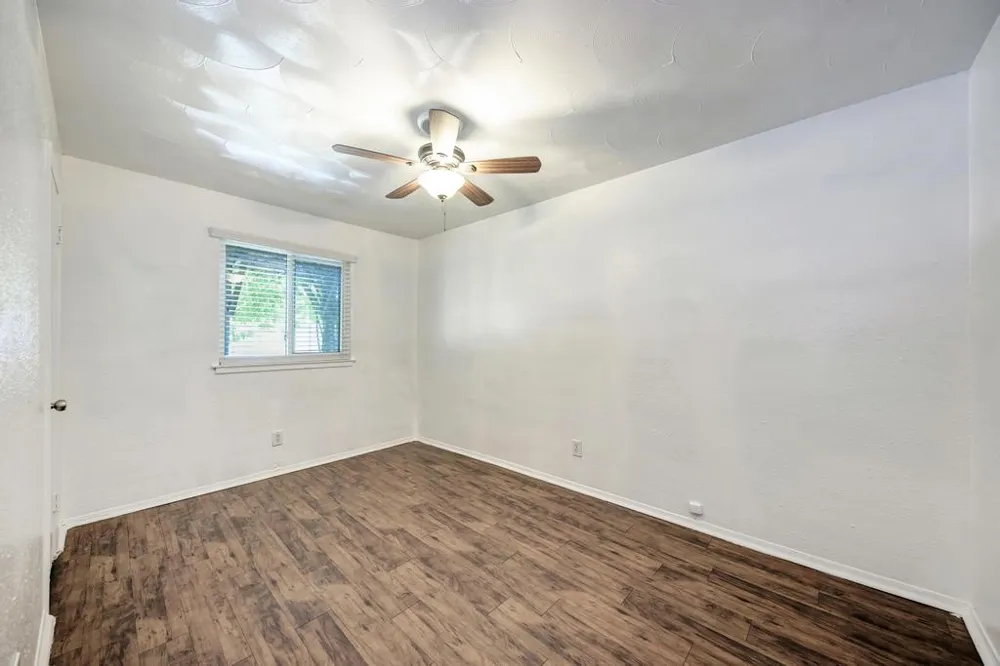 2401 Manor Road #133 Austin, TX 78722