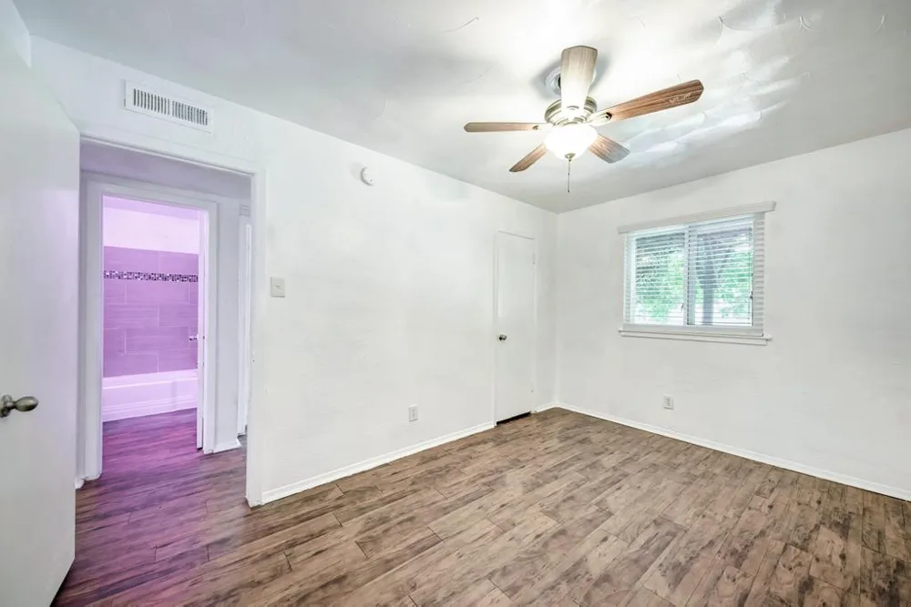 2401 Manor Road #133 Austin, TX 78722