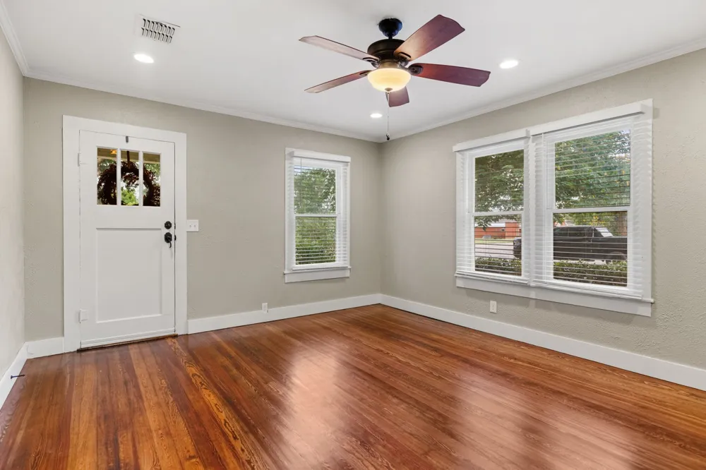 515 W 6th Street McGregor, TX 76657