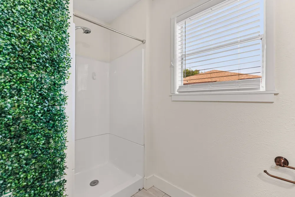 515 W 6th Street McGregor, TX 76657