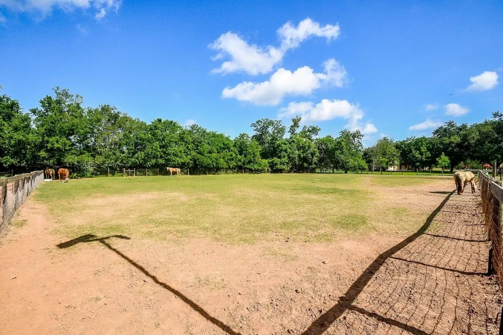 3535 Mccrary Road Richmond, TX 77406