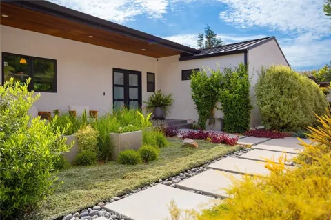 2645 El Cerrito